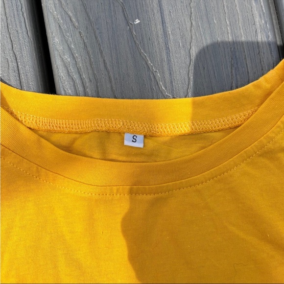 Graphic T-Shirt - Picture 3 of 3
